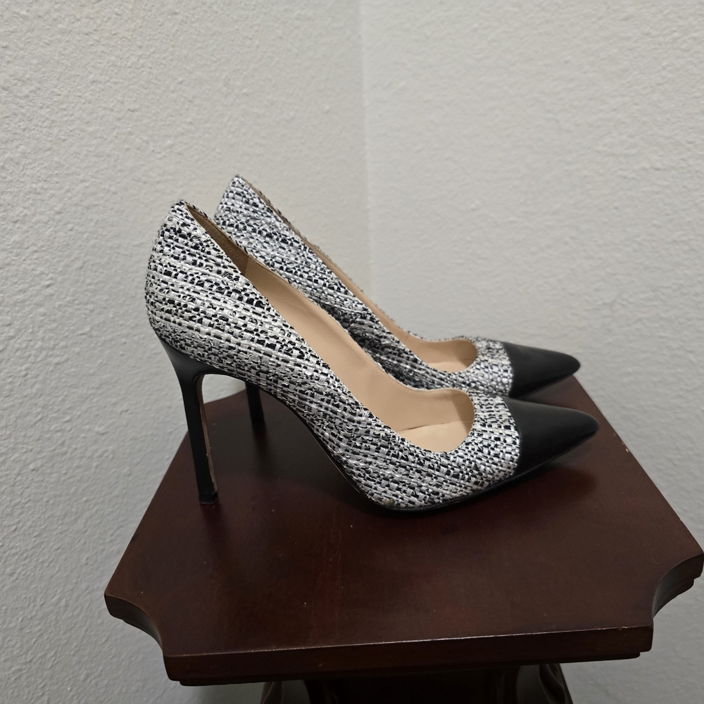 Manolo Blahnik Bipoint Tweed Pumps Sz5